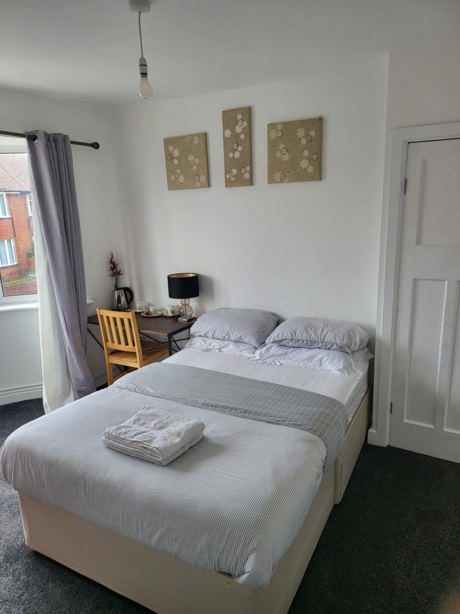 Petals Rm Hotel Leeds  Kültér fotó